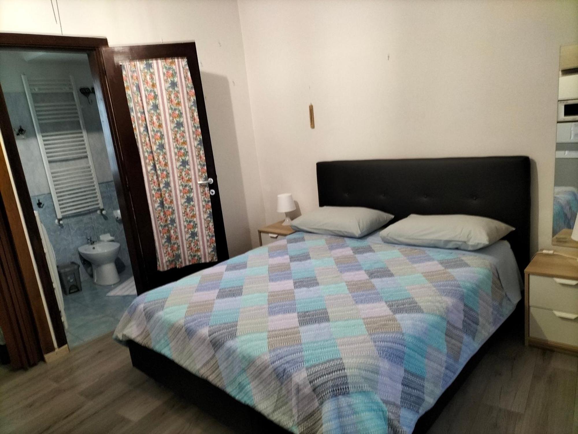 Affitti Brevi Ferrera Monolocale Ferrera 20 Minuti Da Rho Fiera E San Siro Apartment Bareggio Bagian luar foto
